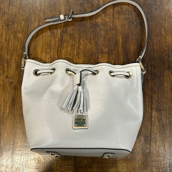 Dooney & Bourke Handbags - NWOT winter white Dooney and Burke